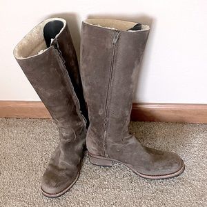 UGG Australia Broome Suede Boot - Brown